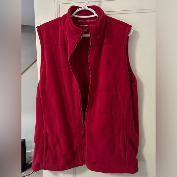 Fleece vest with zipper & pockets - Picture 1 of 2